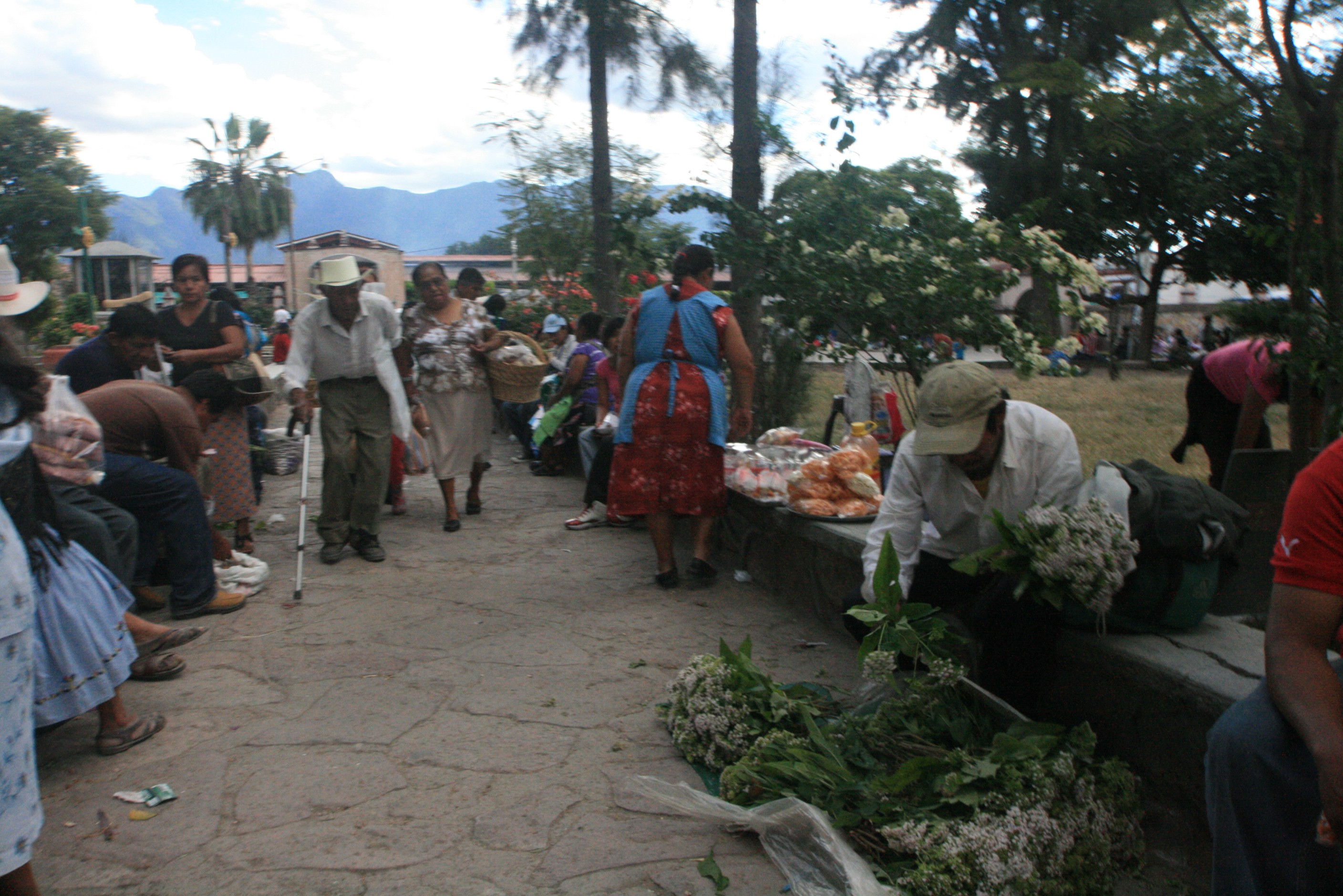 Mercado del dia de muertos en Tlacolula, Atrio de Tlacolula